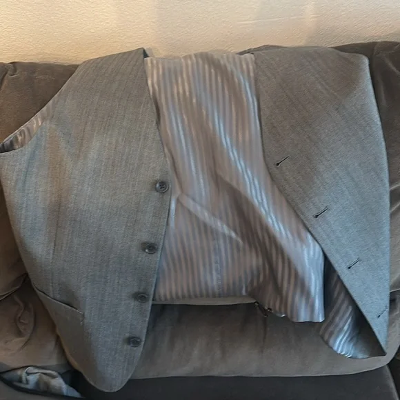 Bachrach Gray Men's Suit